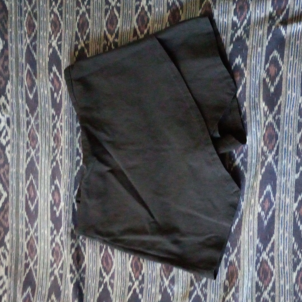 Black skort